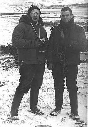 Michel Simon Médecin Commandant et Christian Nicolas (Le Bosco) Second Maître